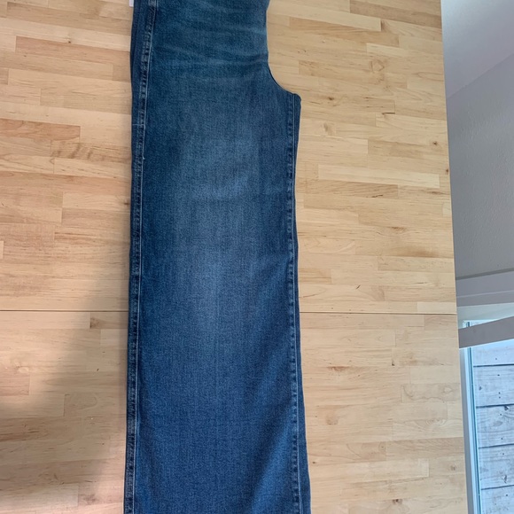 COPY - Good American wide leg jeans, color “indigo” - Picture 4 of 6